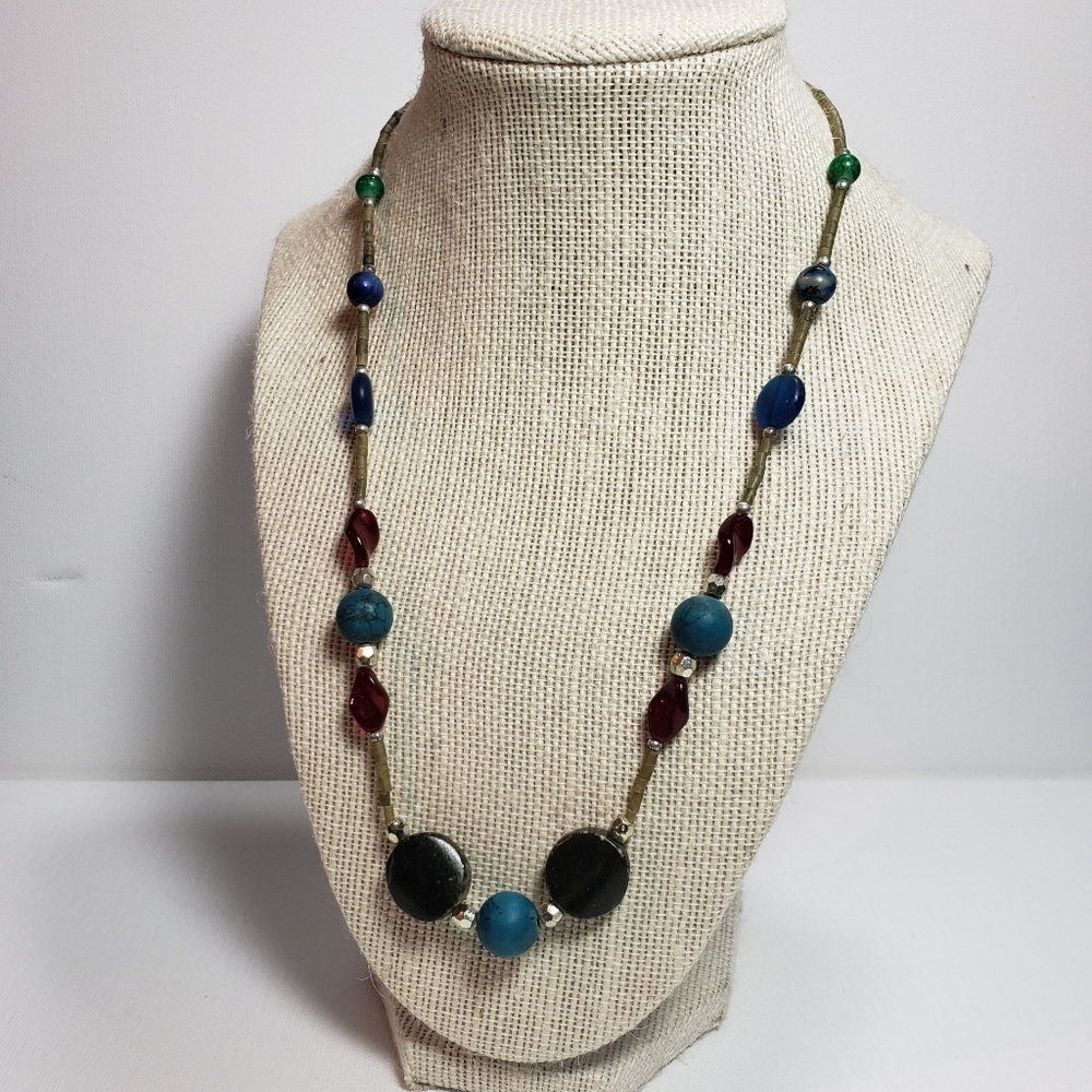 Beaded necklace